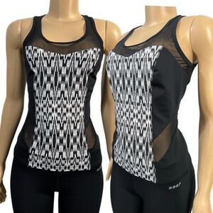 - Bebe Sport Mesh Insert back Keyhole built in shelf bra sports tank top Large